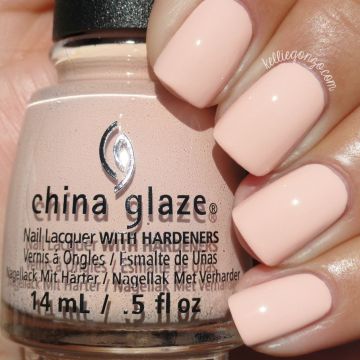 China Glaze  Sand In My Mistletoes -1484 14ml - 